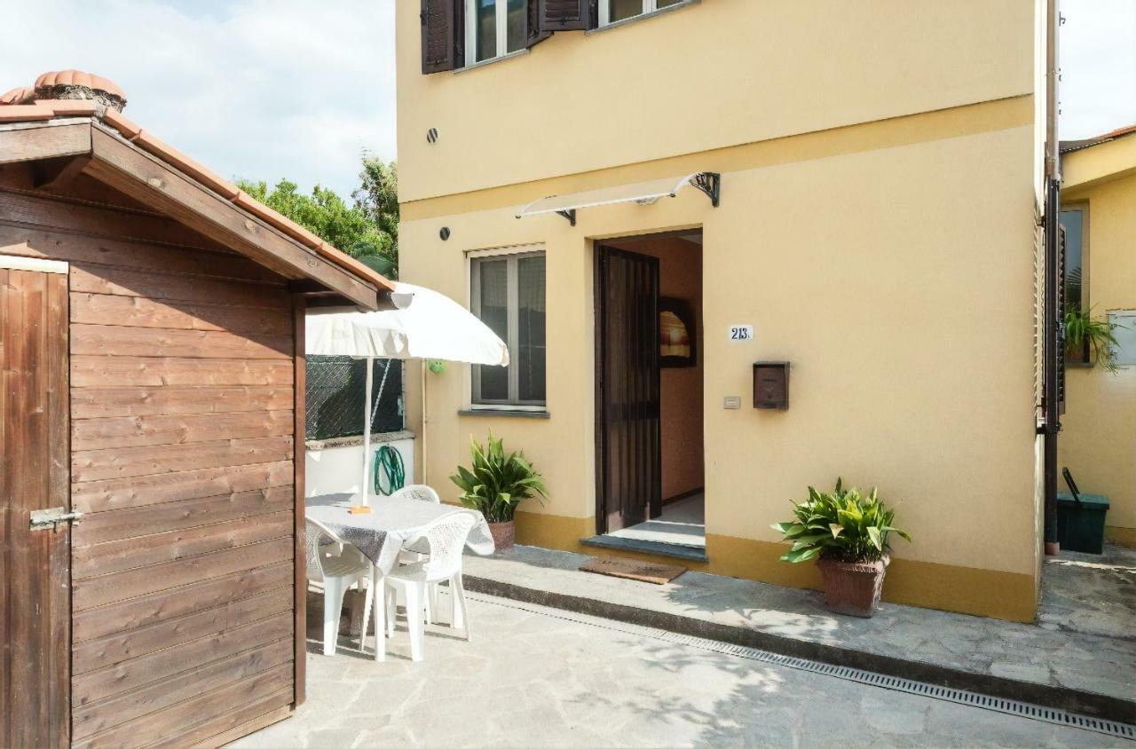 La Casina Gialla Independent House - Near The Walls Lucca Exterior foto